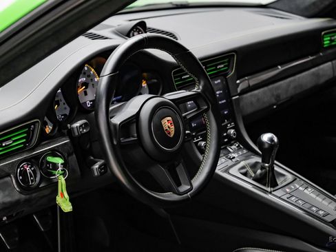 Used 2018 Porsche 911 GT3 RWD image 44