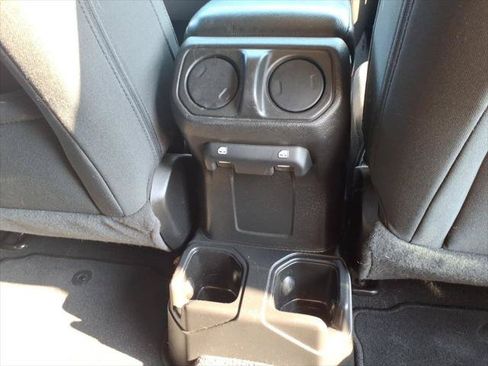 Used 2022 Jeep Wrangler Unlimited Sport AWD/4WD image 12