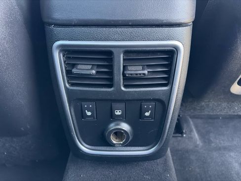 Used 2013 Chrysler 300 C w/ Light Group RWD image 21
