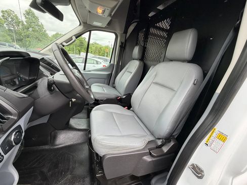 Used 2018 Ford Transit 250 148 High Roof RWD image 13