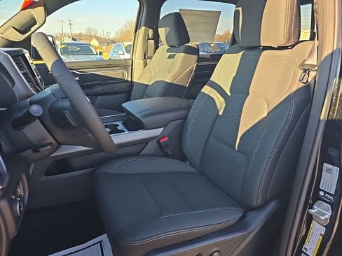 New 2026 RAM 1500 Big Horn AWD/4WD image 18