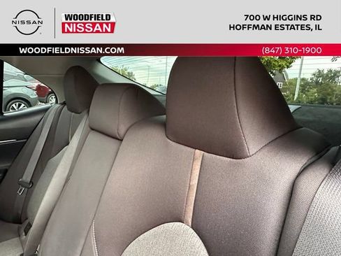 Used 2019 Toyota Camry LE FWD image 29