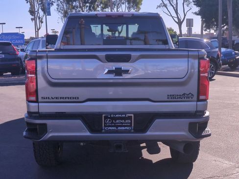 Used 2024 Chevrolet Silverado 2500 High Country w/ High Country Premium Package image 7