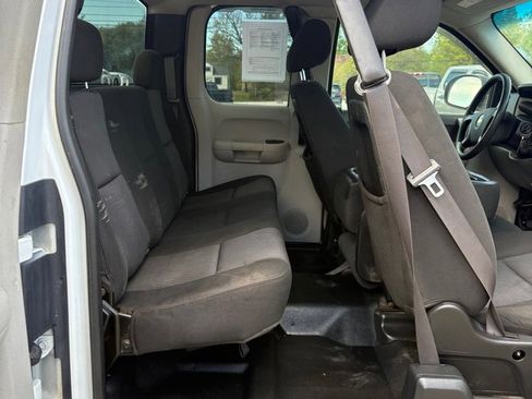 Used 2011 Chevrolet Silverado 2500 W/T AWD/4WD image 13
