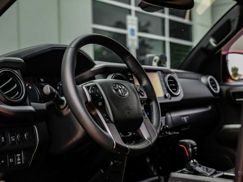 Used 2023 Toyota Tacoma TRD Pro AWD/4WD image 44
