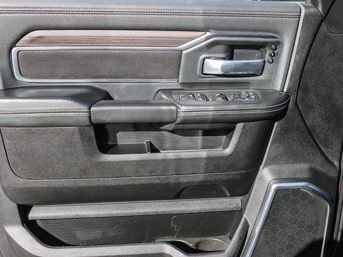 Used 2025 RAM 2500 Laramie image 21