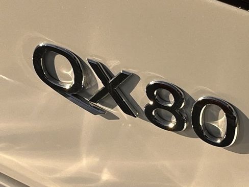 Certified 2024 INFINITI QX80 Luxe image 35