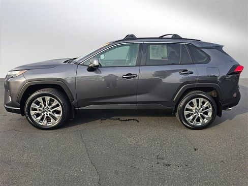 Used 2024 Toyota RAV4 XLE Premium image 2