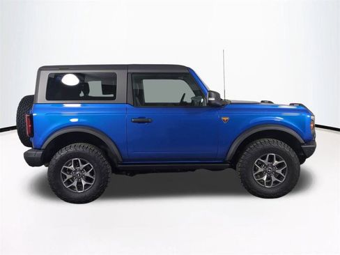 Used 2023 Ford Bronco Badlands image 4