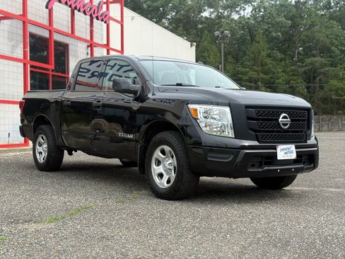 Used 2020 Nissan Titan S w/ S Utility Package AWD/4WD image 7
