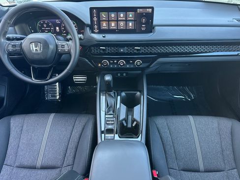 Used 2024 Honda Accord Sport image 15