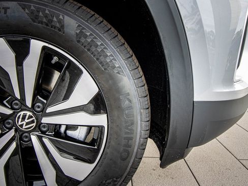 New 2026 Volkswagen Atlas SE image 21