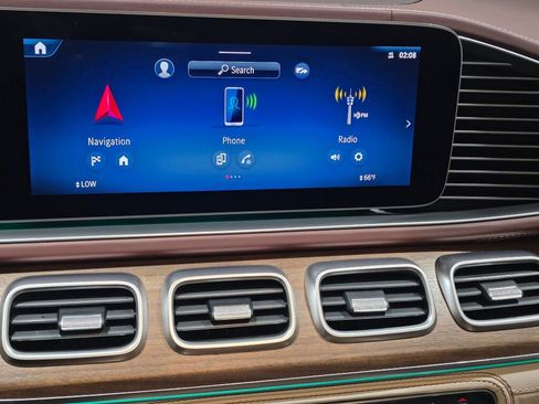 Used 2025 Mercedes-Benz Maybach GLS 600 4MATIC image 25