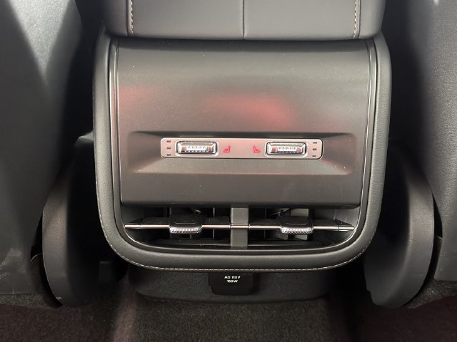 Used 2026 Lincoln Nautilus Reserve AWD/4WD image 27