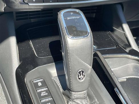 Used 2023 Maserati Levante Modena image 31