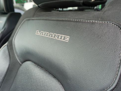 Used 2020 RAM 1500 Laramie AWD/4WD image 16