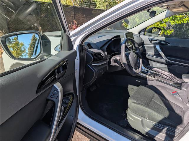 Used 2024 Mitsubishi Eclipse Cross LE AWD/4WD image 24