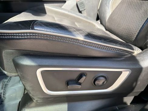 Used 2022 RAM 1500 Laramie w/ Sport Appearance Package AWD/4WD image 11