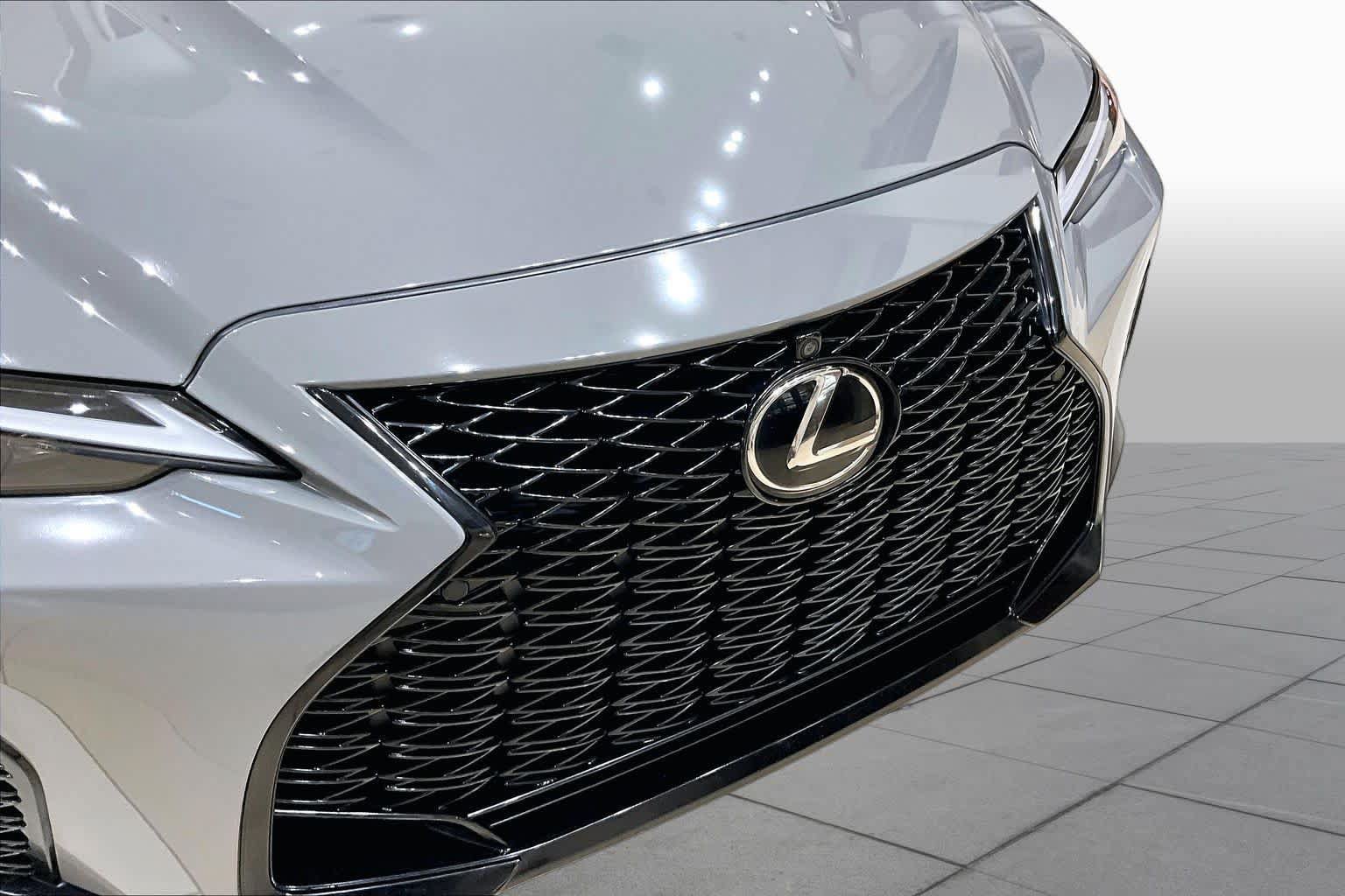 Used 2022 Lexus IS 500 w/ Accessory Package 2 RWD image 28