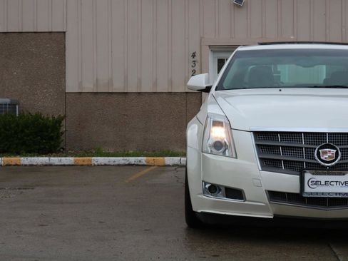 Used 2011 Cadillac CTS Premium RWD image 3