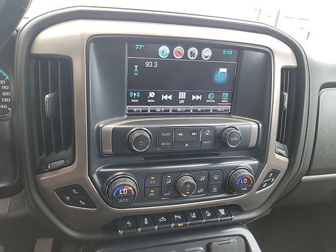 Used 2018 GMC Sierra 2500 Denali w/ Duramax Plus Package image 28