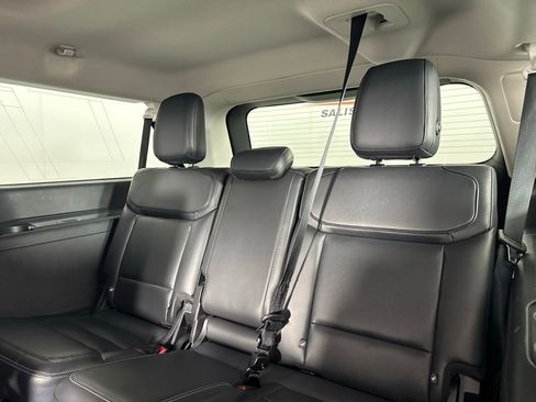 Used 2025 Ford Expedition Max Platinum AWD/4WD image 36