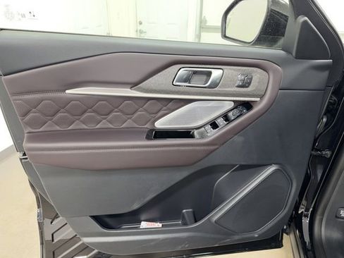 New 2026 Ford Explorer Platinum w/ LUX Leather Package image 10