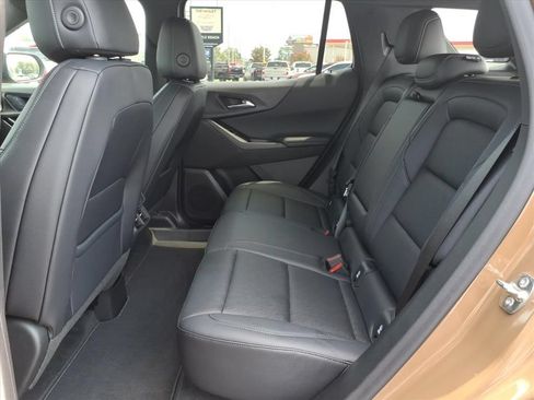 New 2027 Chevrolet Equinox LT w/ Convenience Package II FWD image 14