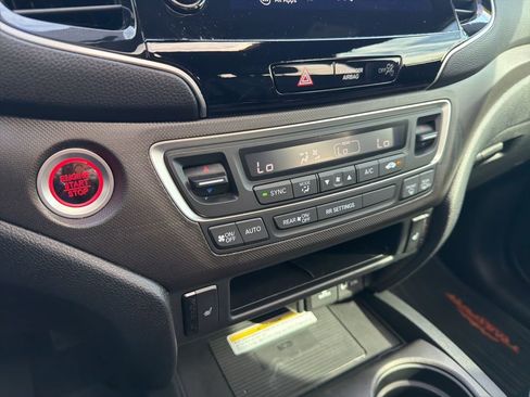 Certified 2022 Honda Passport TrailSport image 35