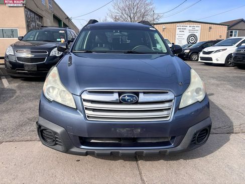 Used 2013 Subaru Outback 2.5i image 2