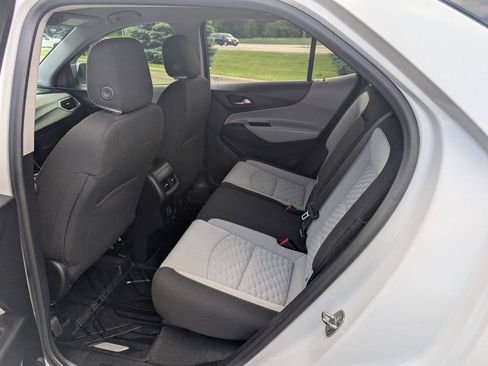 Used 2019 Chevrolet Equinox LT AWD/4WD image 13