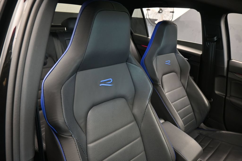 Used 2024 Volkswagen Golf R AWD/4WD image 37