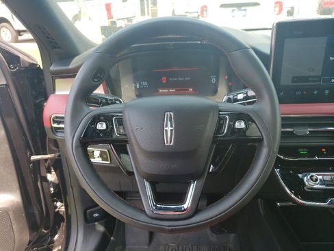 Used 2024 Lincoln Corsair Reserve w/ Equipment Group 201A image 24