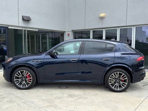 Certified 2023 Maserati Grecale Modena AWD/4WD image 5