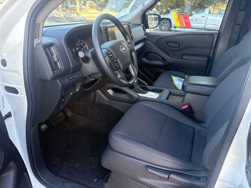 Used 2025 Nissan Frontier S image 16