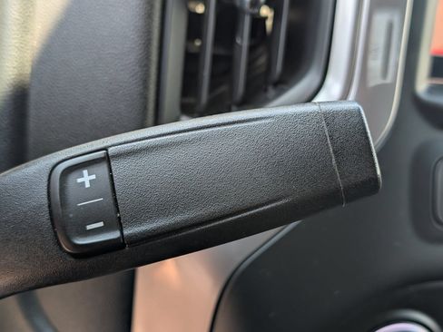 Used 2022 Chevrolet Silverado 1500 Custom RWD image 20