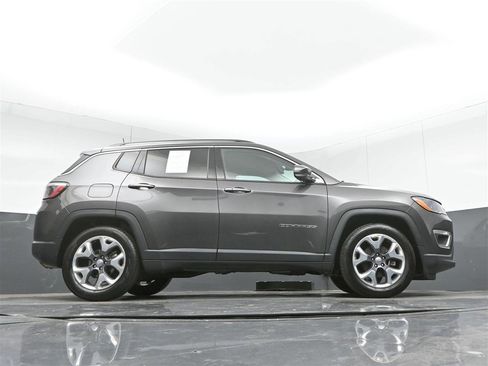 Used 2021 Jeep Compass Limited FWD image 28