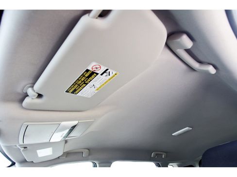 Used 2021 Nissan Rogue S FWD image 29
