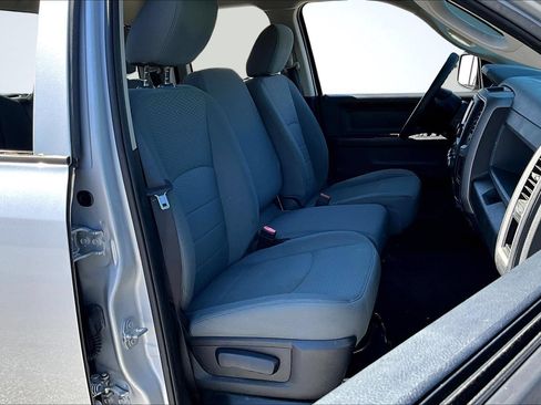 Used 2017 RAM 1500 Express AWD/4WD image 30