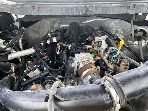 Used 2022 Ford F150 XLT w/ Equipment Group 301A Mid AWD/4WD image 9