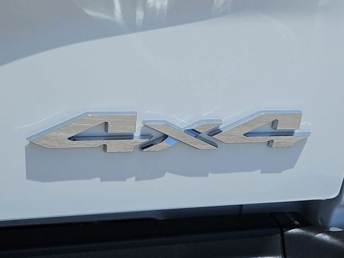 New 2026 RAM 2500 Tradesman AWD/4WD image 16