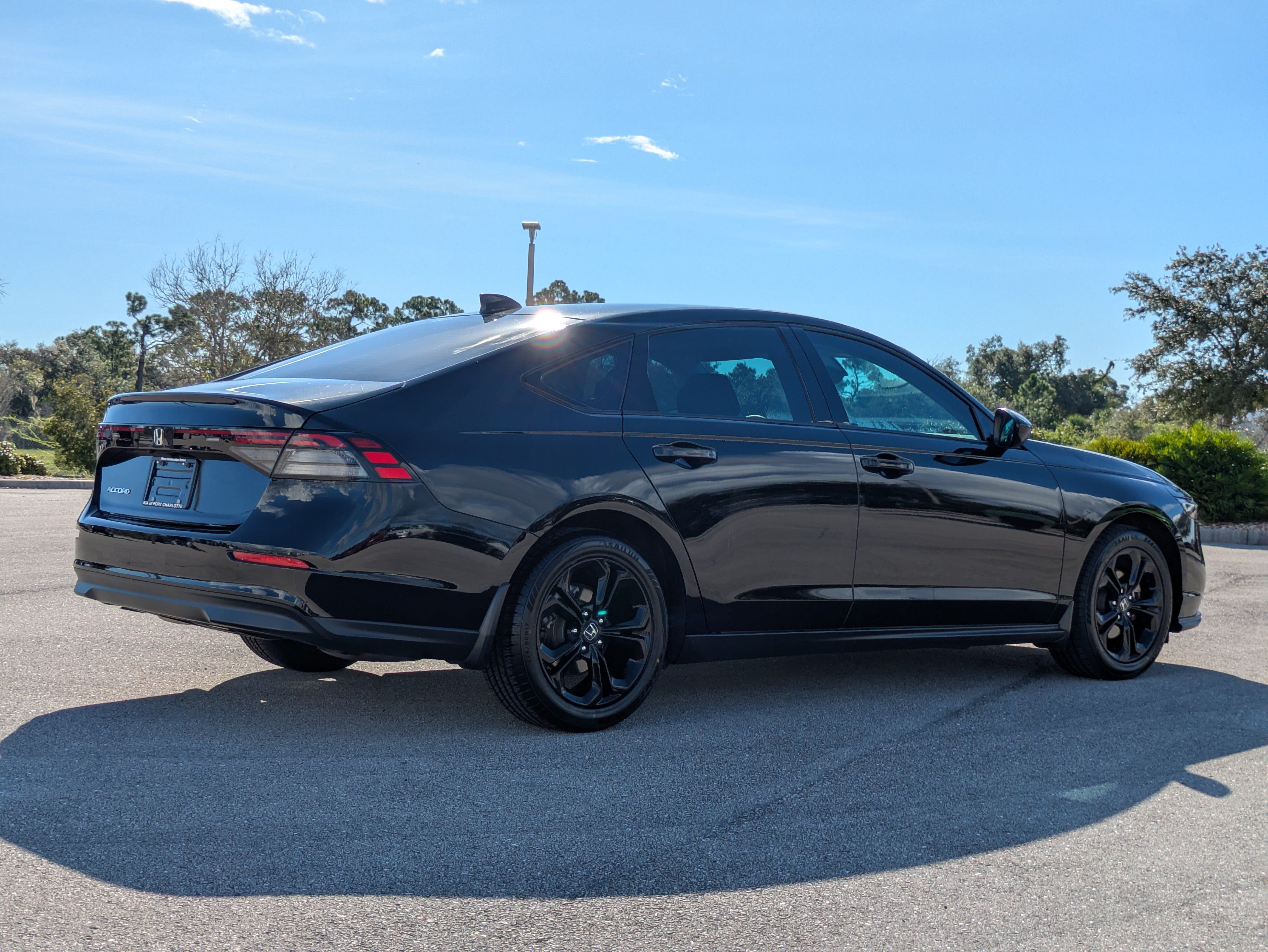Used 2025 Honda Accord SE image 4