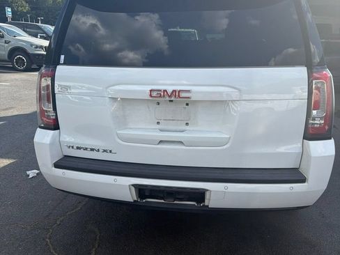 Used 2020 GMC Yukon XL SLT AWD/4WD image 2