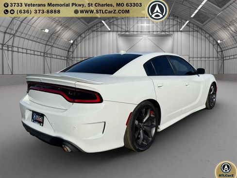 Used 2019 Dodge Charger GT image 3
