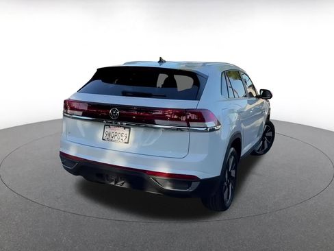 Used 2025 Volkswagen Atlas Cross Sport SE image 14