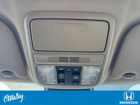 Certified 2024 Honda Odyssey EX-L image 24