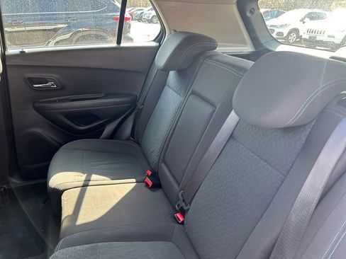 Used 2015 Chevrolet Trax LS image 16