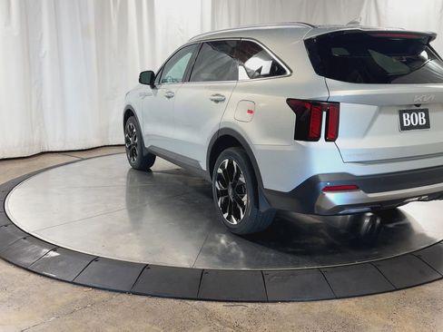 New 2026 Kia Sorento EX image 7