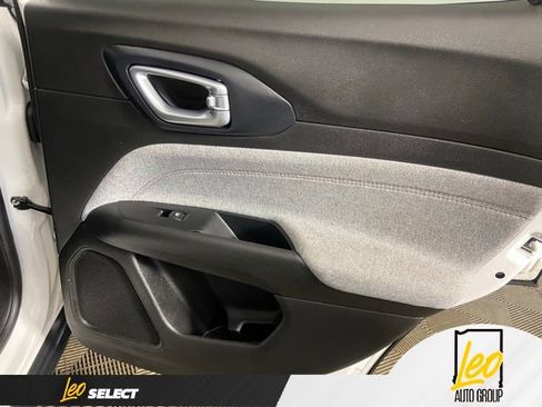 Used 2022 Jeep Compass Latitude AWD/4WD image 13