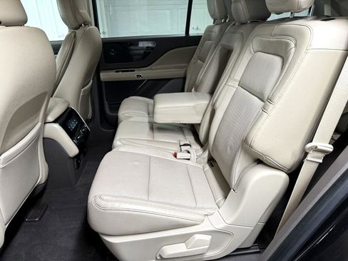 Used 2020 Lincoln Aviator Reserve w/ Elements Package Plus image 26